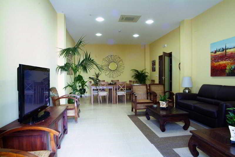 Apartamentos Sancho IV Кортегана Экстерьер фото